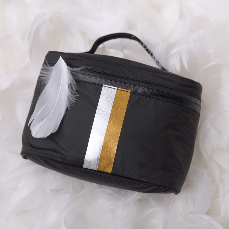 bolsa de cosméticos de grife com preto com linha dupla metálica Tyvek estojo de maquiagem e bolsa de higiene